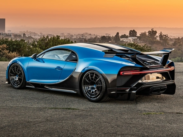 BUGATTI CHIRON PUR SPORT – 60 Produced – Agent4Stars.com
